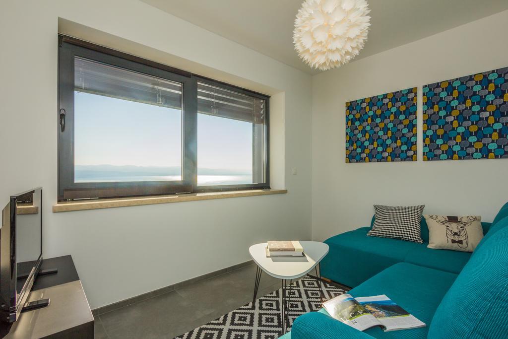 Villa Manus - Boutique Apartments Lovran Exterior photo