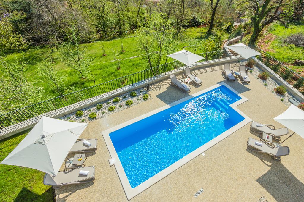Villa Manus - Boutique Apartments Lovran Exterior photo